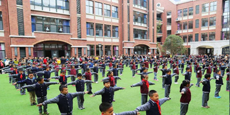 bb电子成功落户于乐湾国际实验小学多功能厅